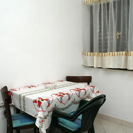 136b شقة